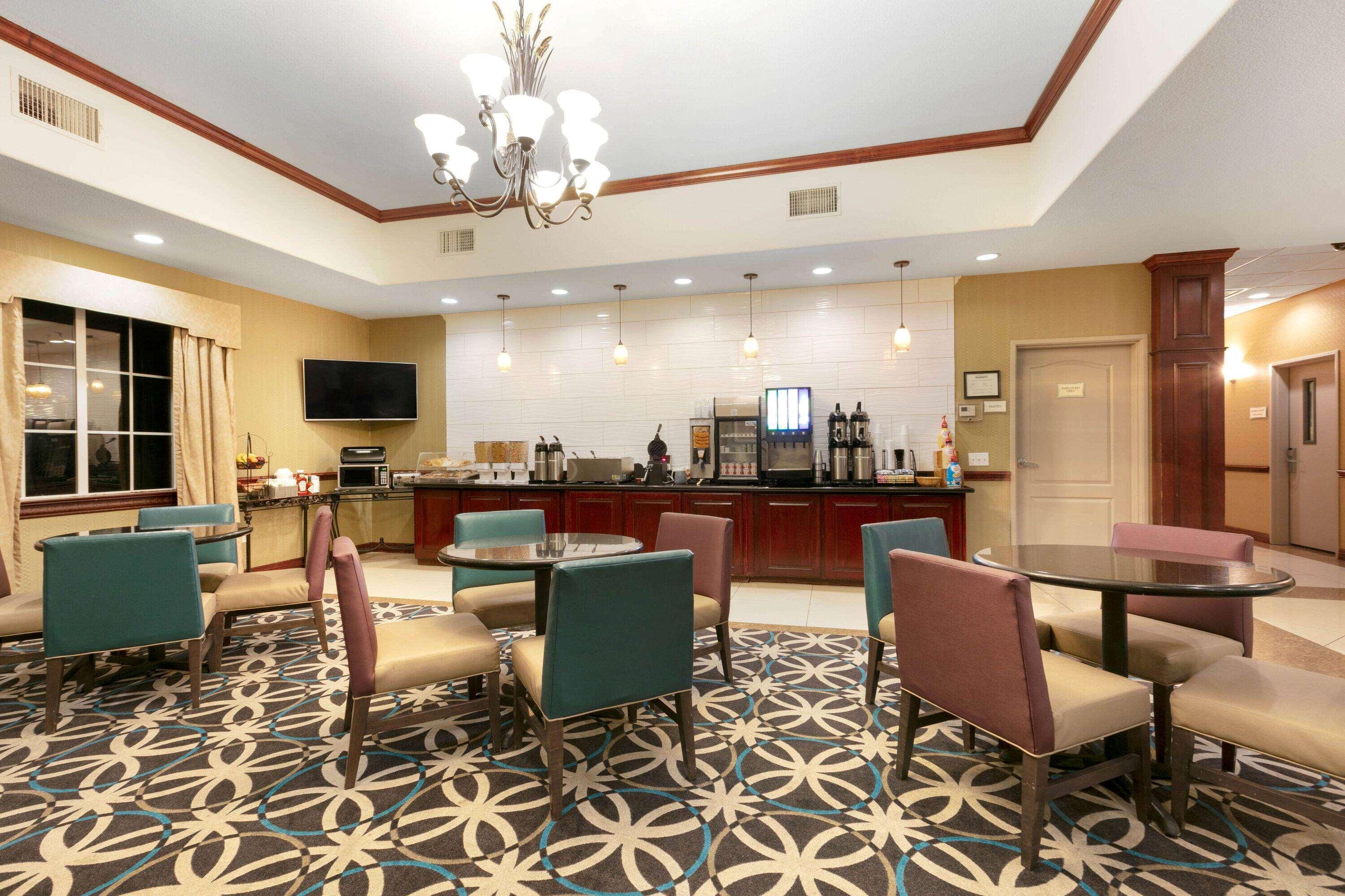 La Quinta By Wyndham Lindale Hotell Eksteriør bilde