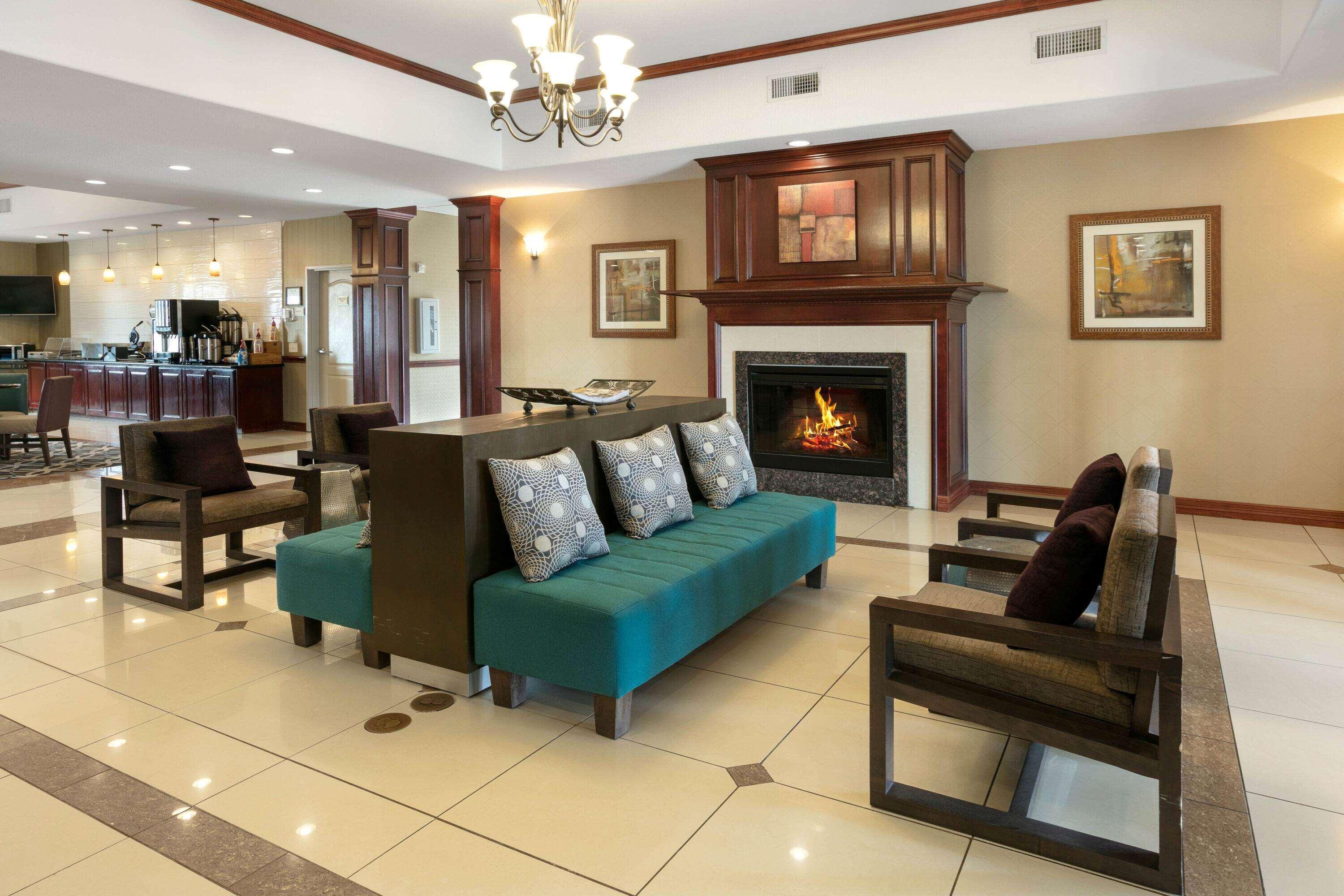 La Quinta By Wyndham Lindale Hotell Eksteriør bilde